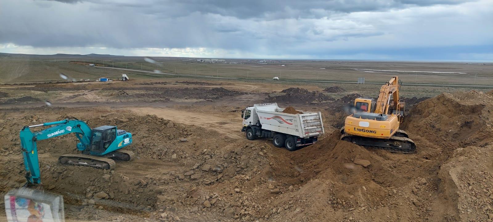 Excavadoras cargando un volcador