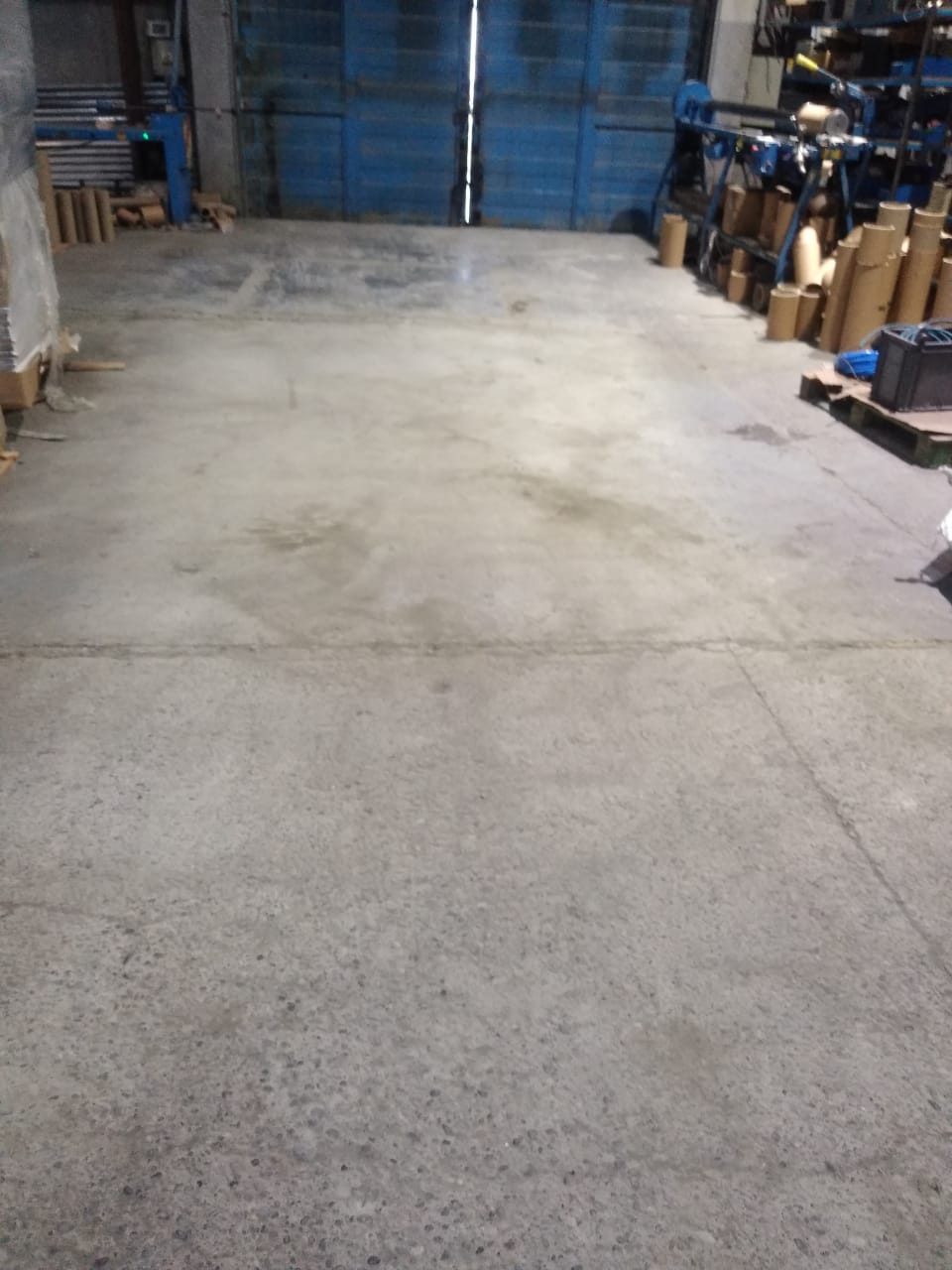Piso de hormigón terminado
