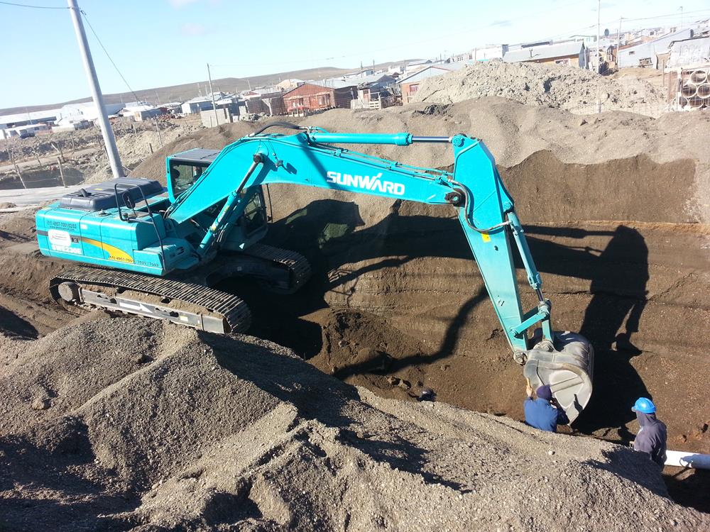Excavadora en la obra de Margen Sur
