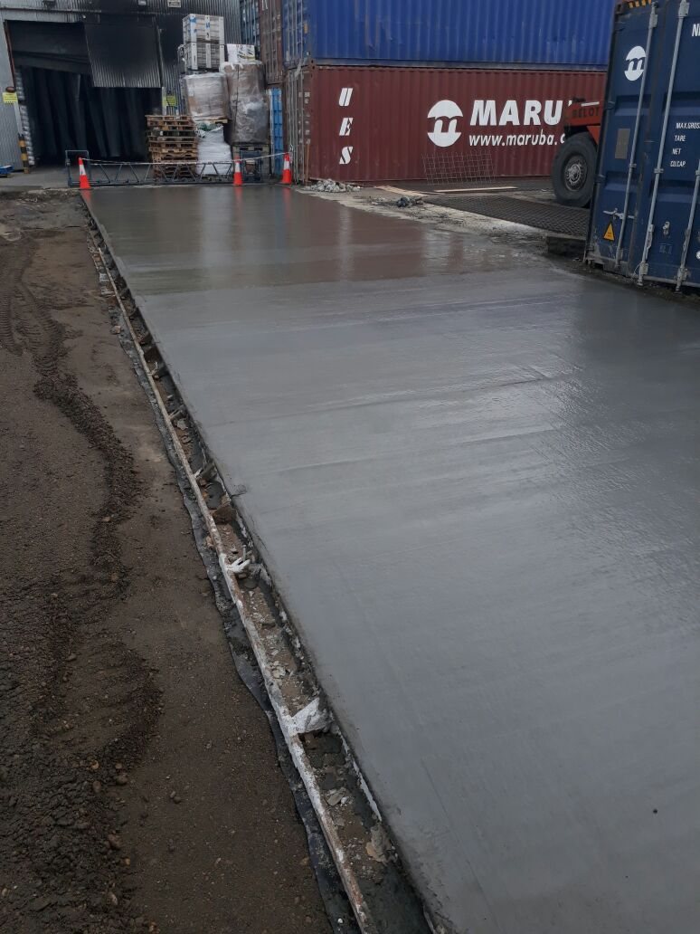 Paño terminado frente a la nave