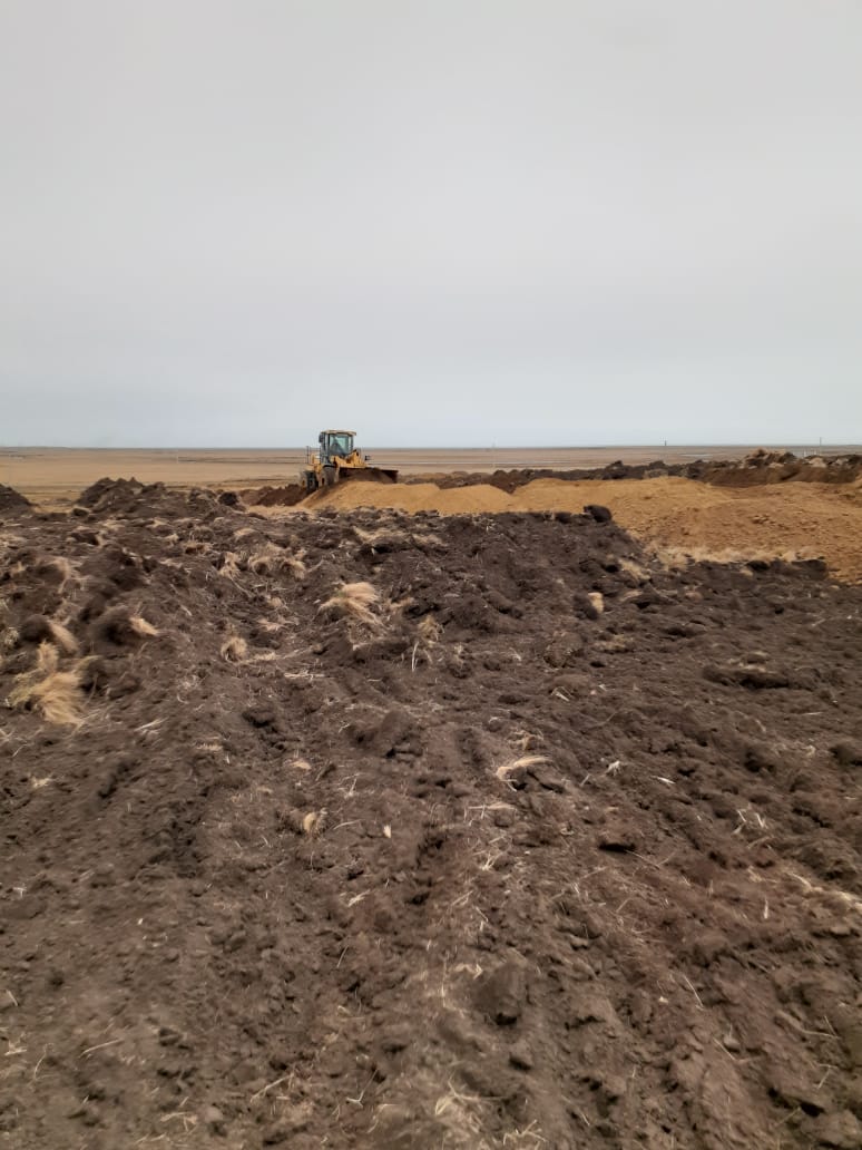 Talud perfilado con la excavadora