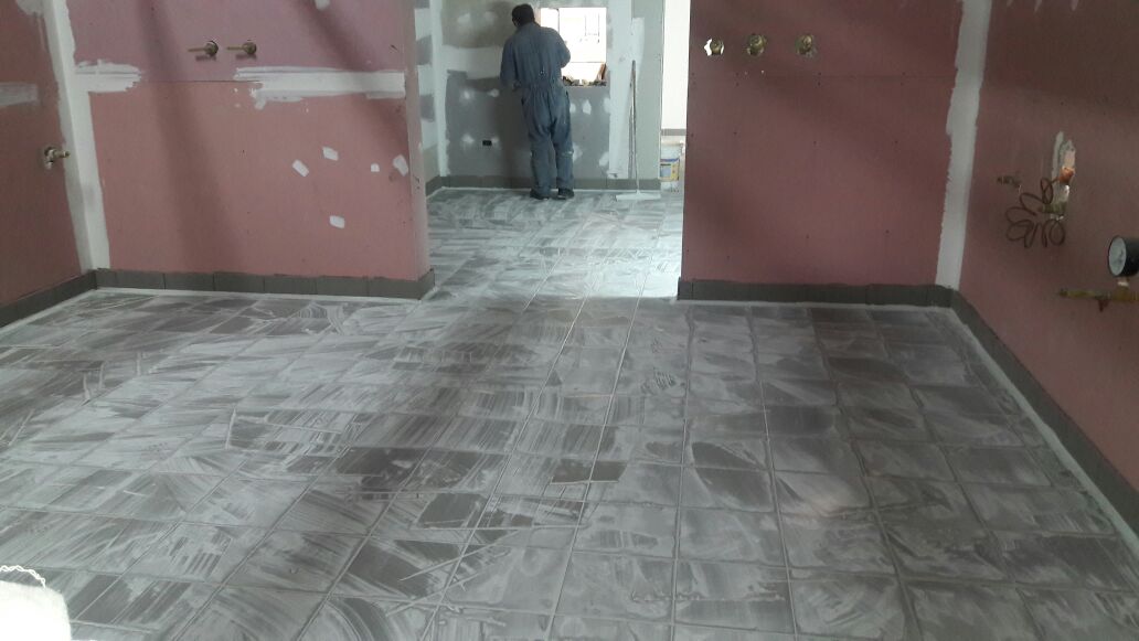 Sanitarios con piso pastinado
